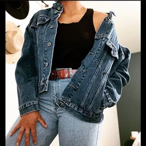 Great denim jacket, perfect condition.